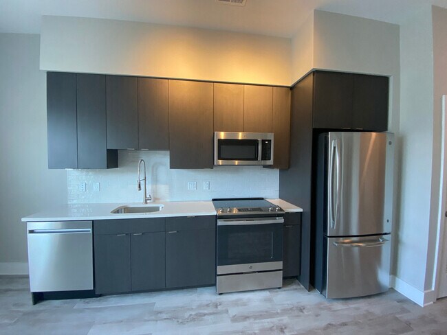 Interior Photo - ONE501