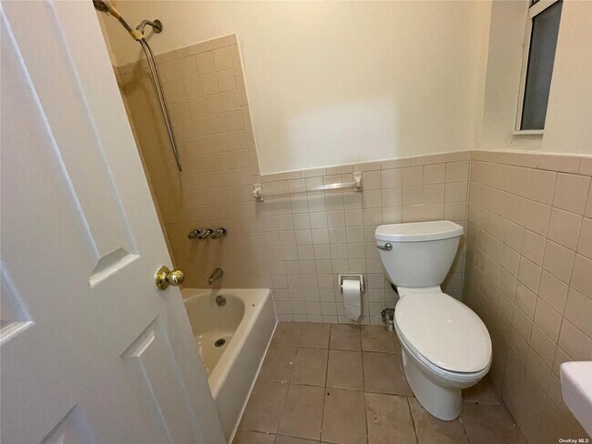 Foto del edificio - 445 Beach 68th St