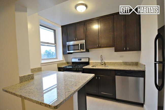 Building Photo - 5535 Netherland Ave