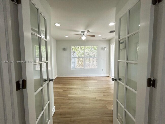 Foto del edificio - 4510 SW 34th Ave