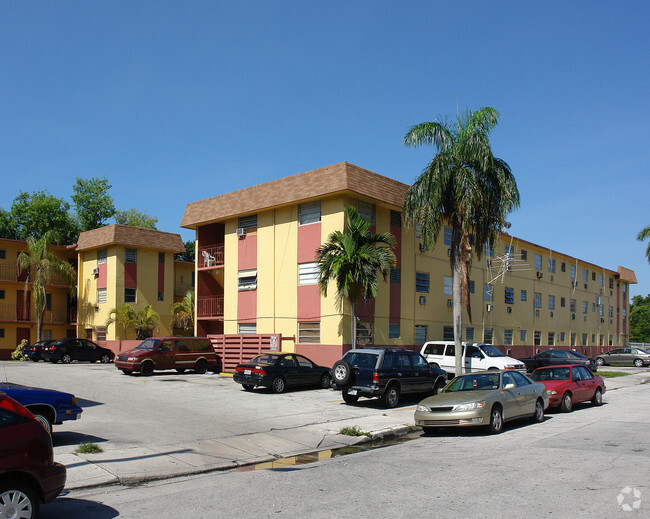 Building Photo - Brickell West Apartments