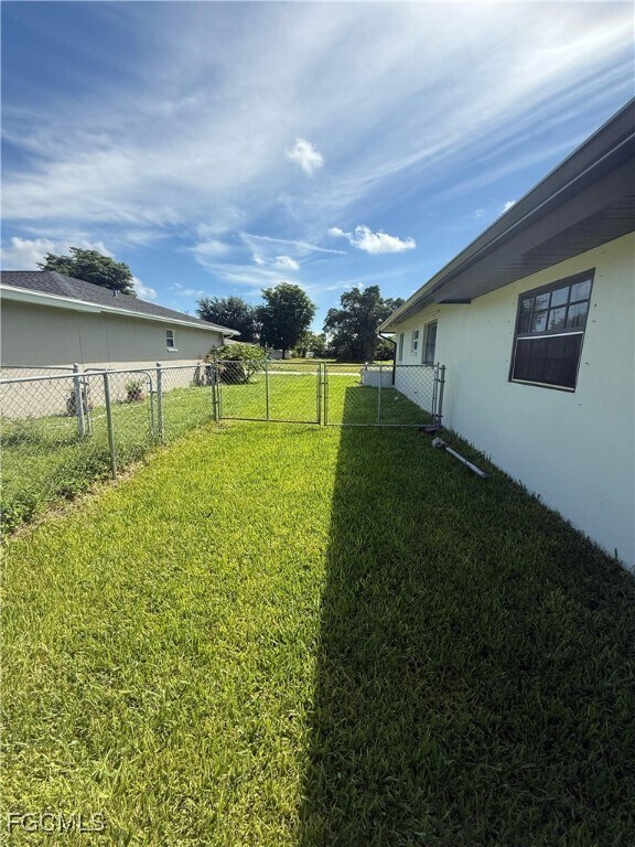 Foto del edificio - 4524 SE 11th Pl