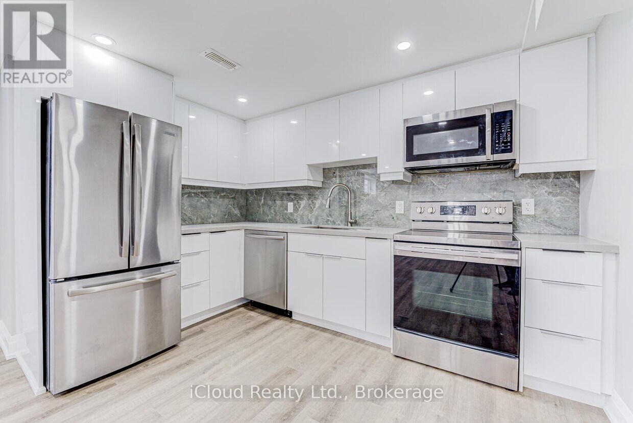 Photo principale - 22 Decarie Cir