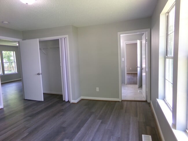 Foto del edificio - 8211 5th Ave N