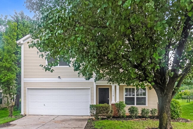 Building Photo - 1530 Ladora Dr
