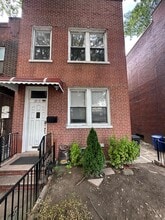 Building Photo - 25-15 34th Ave