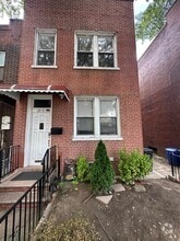 Building Photo - 25-15 34th Ave
