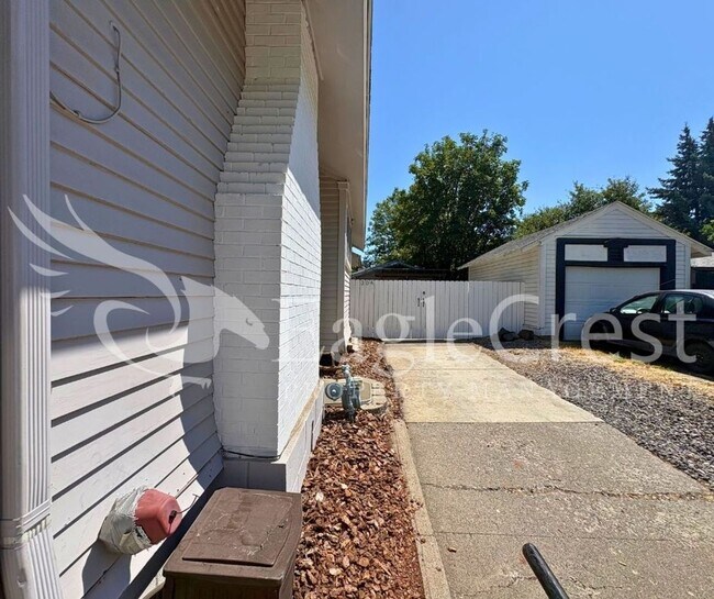 Foto del edificio - Rent Reduced! Beautifully Renovated Historic 3 Bedroom Home $200.00 Off 2nd Months Rent!!!