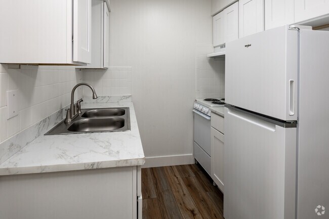 1 habitación, 1 baño - 420 pies cuadrados - Cocina - Rally - Free Parking Included