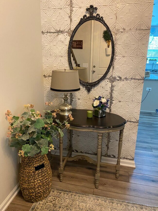 Foto del edificio - 319 Waybridge Way