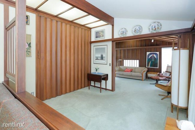 Building Photo - 2 br, 3.5 bath House - 2115 Aberdeen Dr