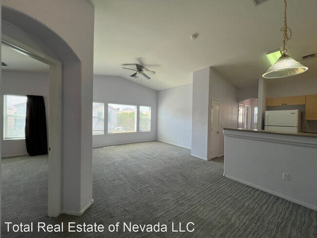 Building Photo - 2 br, 2 bath House - 8718 Tomnitz Ave #101