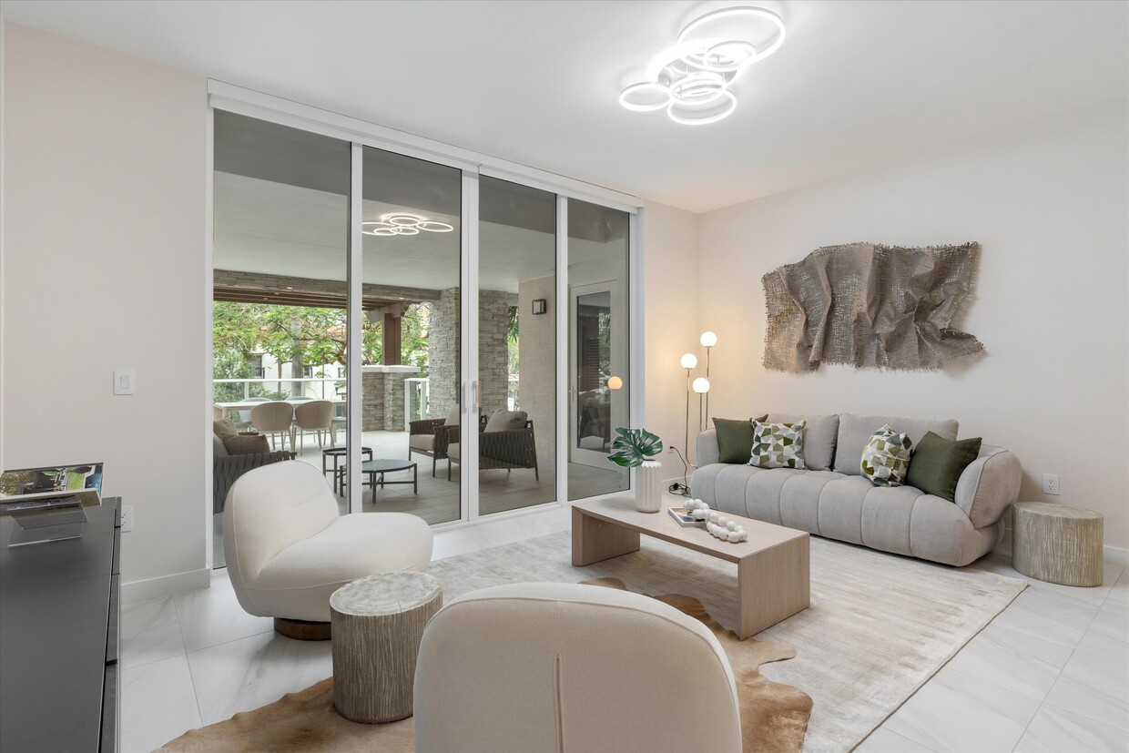 Foto principal - 220 SE Mizner Blvd