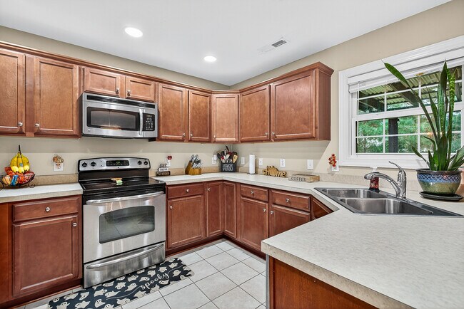 Foto del edificio - 307 Brunswick Dr