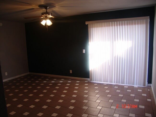 Building Photo - 4708 E Caballero St