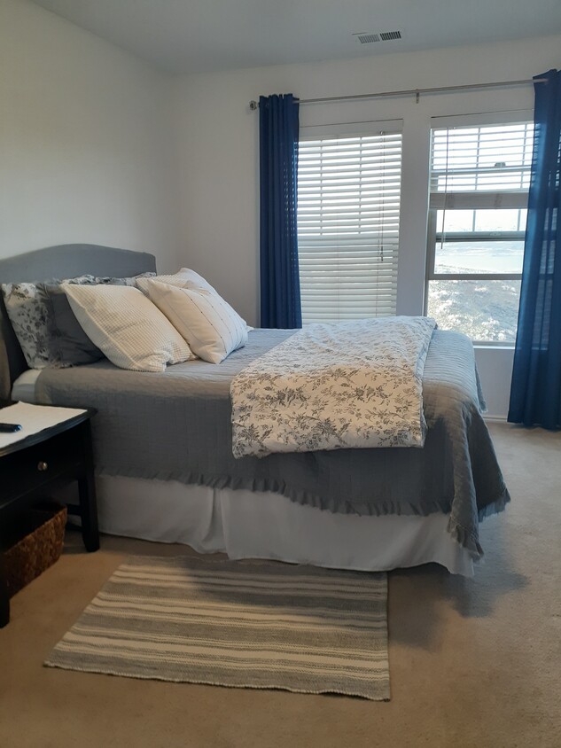 Foto principal - 1768 W Fox Bay Dr