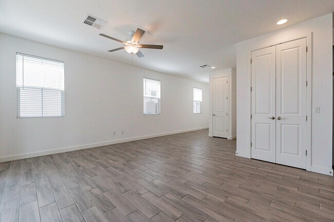 Foto del edificio - 5538 S Dillon