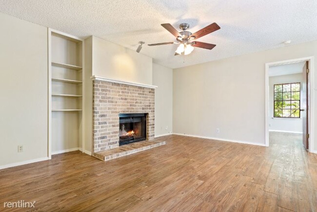 Building Photo - 2 br, 2 bath Condo - 2106 Nickerson