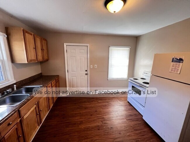 Building Photo - Lafayette Village- Cypress Road