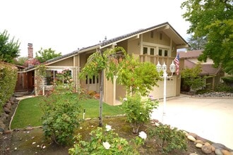 Building Photo - 1373 Sussex Way