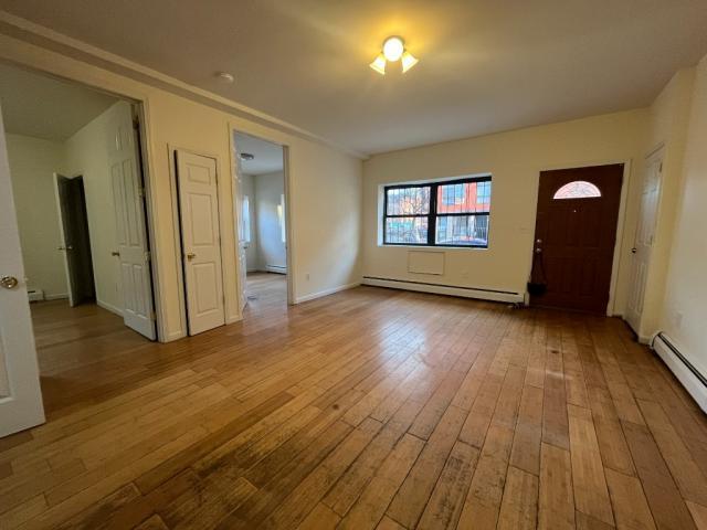 Foto principal - 2 bedroom in BROOKLYN NY 11207