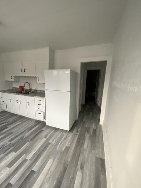 Building Photo - 27 Linwood Ave