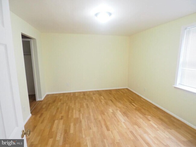 Foto del edificio - 144 KETTLE Ct