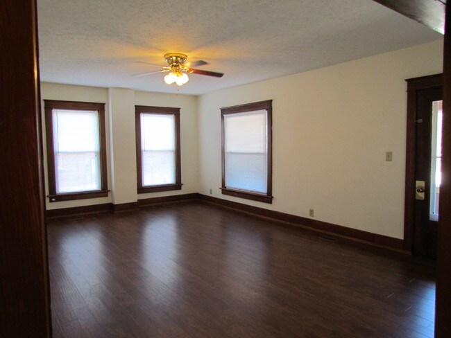 lvrm - 225 E Findlay St