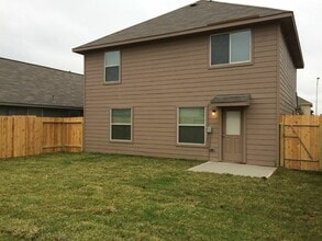 Building Photo - 5707 Amelia Plantation Dr