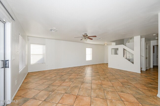 Building Photo - 961 S 223rd Dr