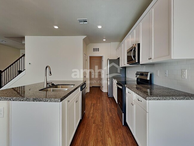 Foto del edificio - 1501 Garden Swing Ave