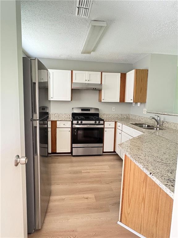 Foto del edificio - 3241 Tennington Pl