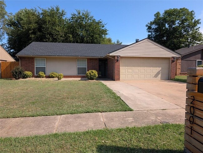 Foto del edificio - 2001 Oakhollow Dr