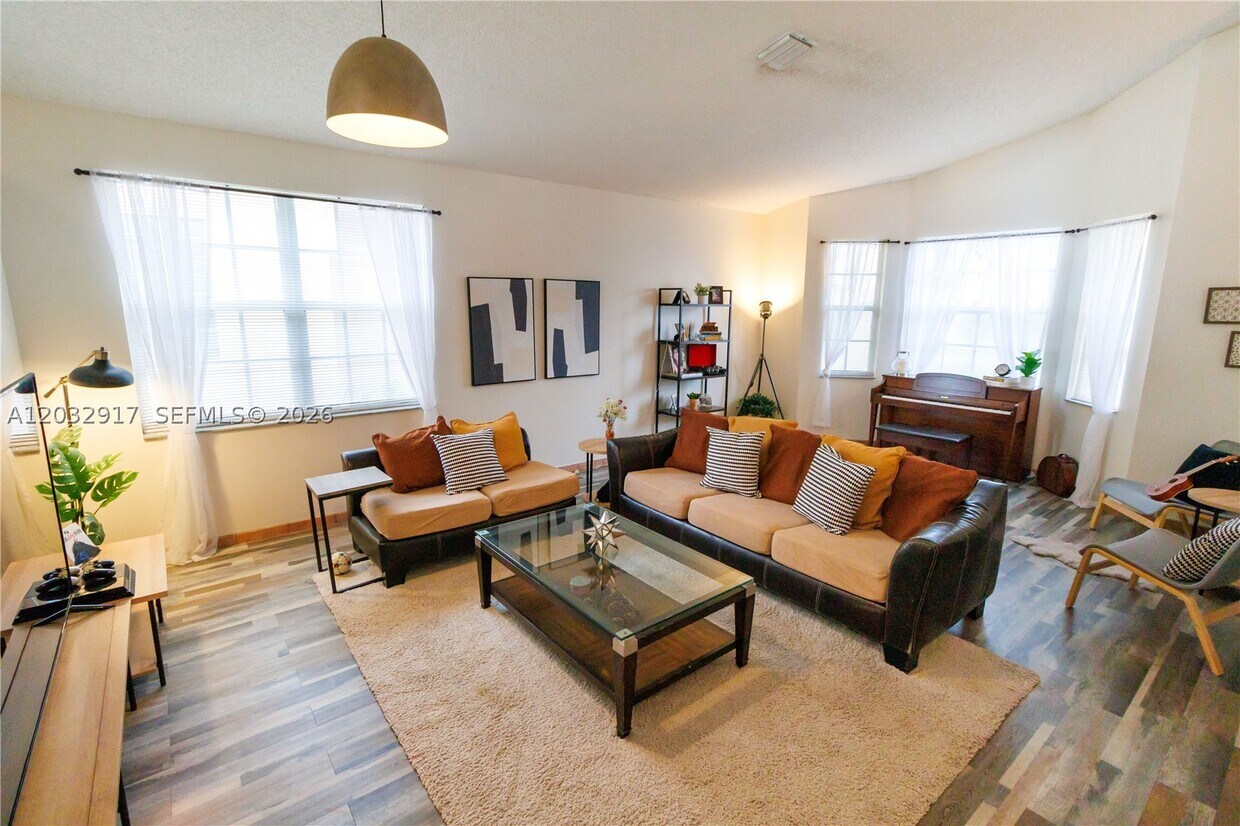 Foto del edificio - 251 NW 151st Ave