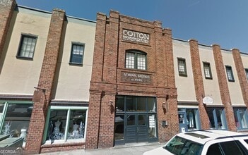 Building Photo - 269 N Hull St