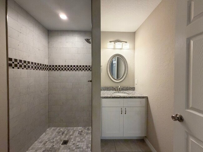 Foto del edificio - 7 Juniper Pass Way