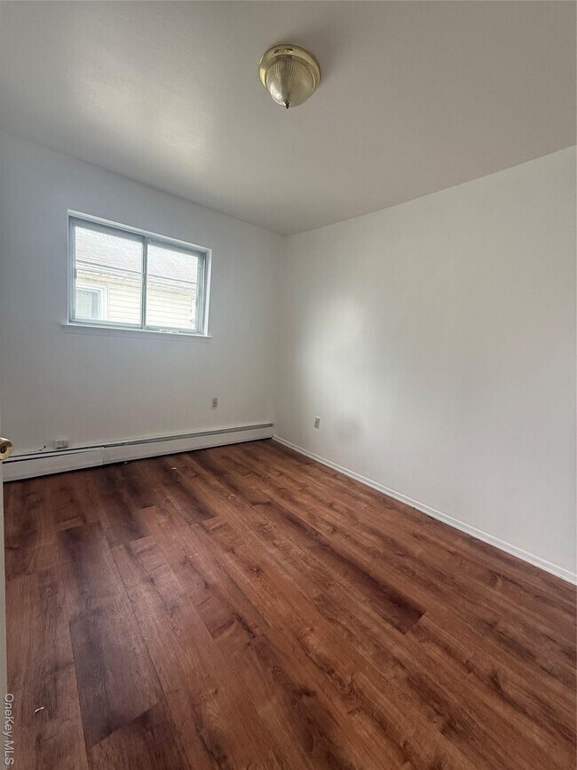 Building Photo - 259-54 Craft Ave