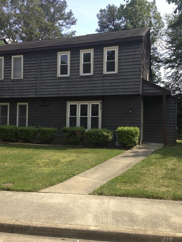 Primary Photo - 415 Hickorywood Cir