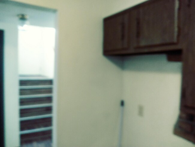 Building Photo - 280 Hyatt Ave