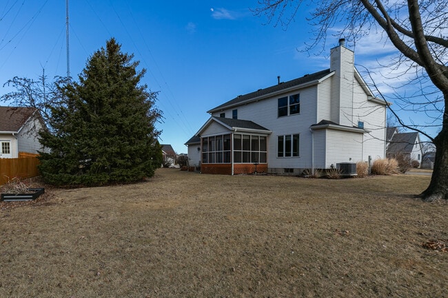 Building Photo - 2052 Ashford Rd