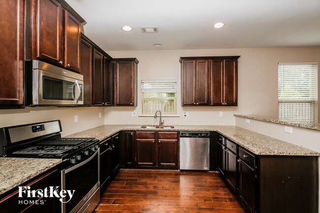 Foto del edificio - 1234 Silvercrest Ct SW