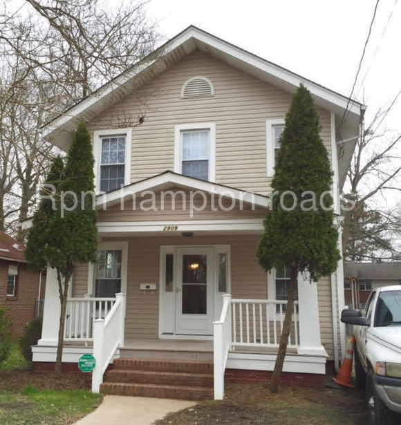Building Photo - 2909 Victoria Ave