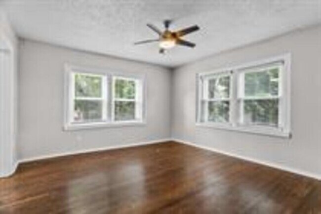 Foto del edificio - 4104 Warwick Blvd