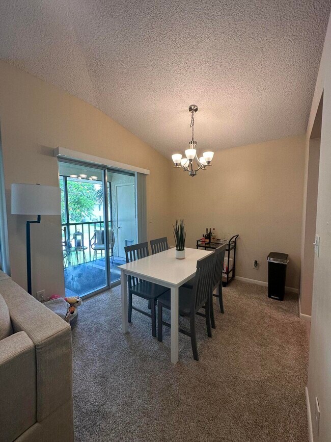 Foto del edificio - 6500 Chasewood Dr
