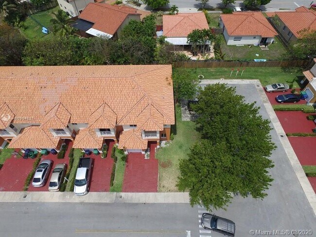 Foto del edificio - 5612 SW 162nd Path