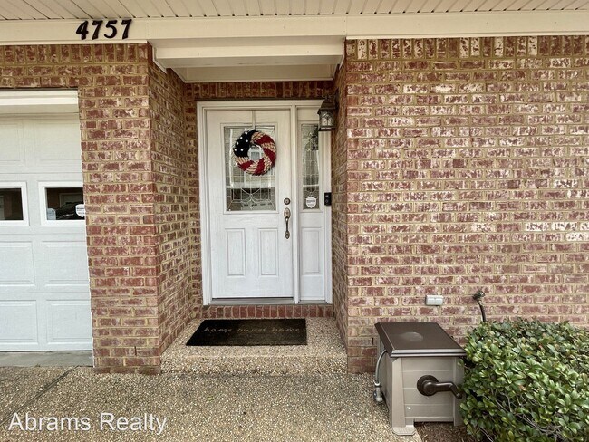 Building Photo - 4 br, 3.5 bath House - 4757 Beach Bay Court