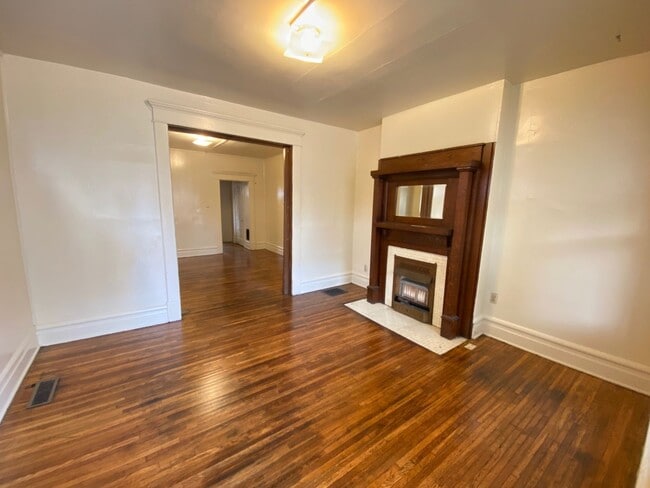 Building Photo - 77 Frambes Ave
