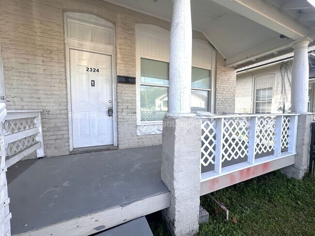 Photo - 2324 Moncrief Rd Townhome