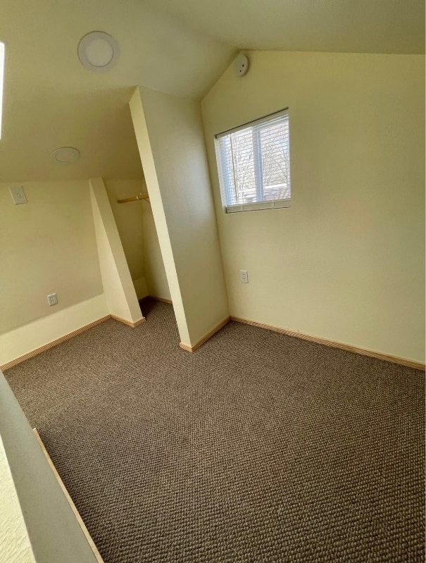 Foto del edificio - 9818 Farris Loop