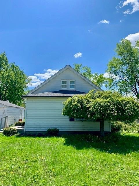 Primary Photo - 30033 Hazelwood St